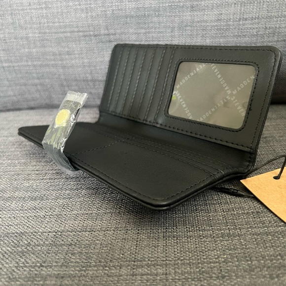 NWT STEVE MADDEN FOLDOVER WALLET CASE ORGANIZER - Picture 7 of 10